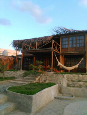 Espaciosa casa frente al Mar Punta Sal